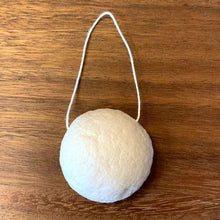 Load image into Gallery viewer, Konjac Facial Sponge